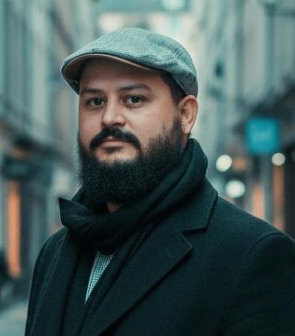 Portrait of Dr Wade Seale